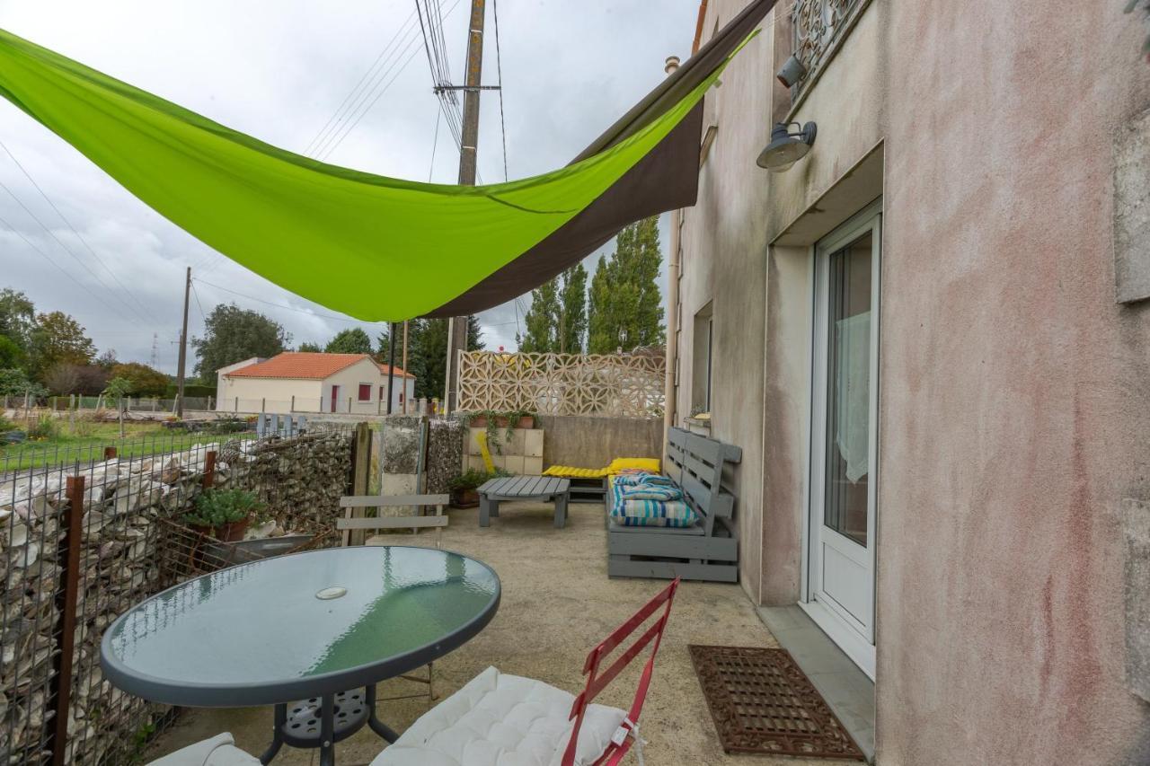 Appartement Accueillant A Mortagne Sur Gironde 45 M² Terrasse Ngoại thất bức ảnh